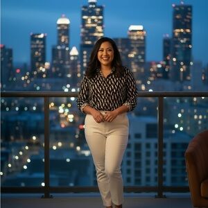 Authentic Givenchy Monochrome Lightning Blouse size 40 w bat wing 3/4 sleeves.